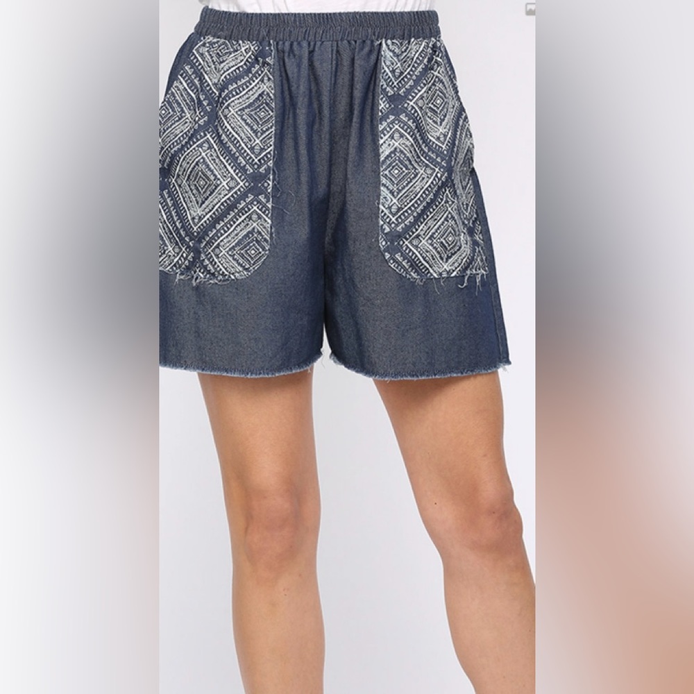 Denim and Print Pockets Elastic Waist Shorts with Raw - Picture 5 of 5